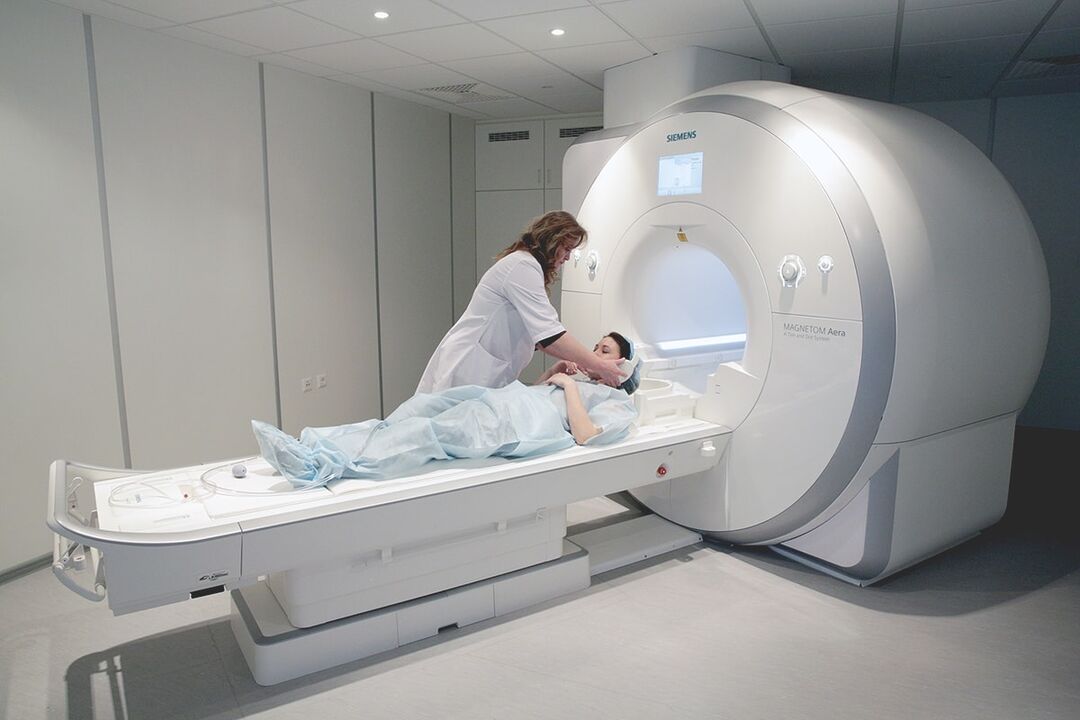 MRI diagnostika hrudní osteochondrózy