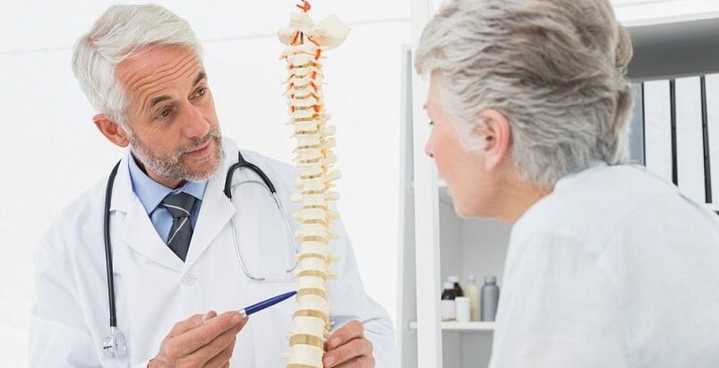 Přitahovat specialistu se známkami osteochondózy